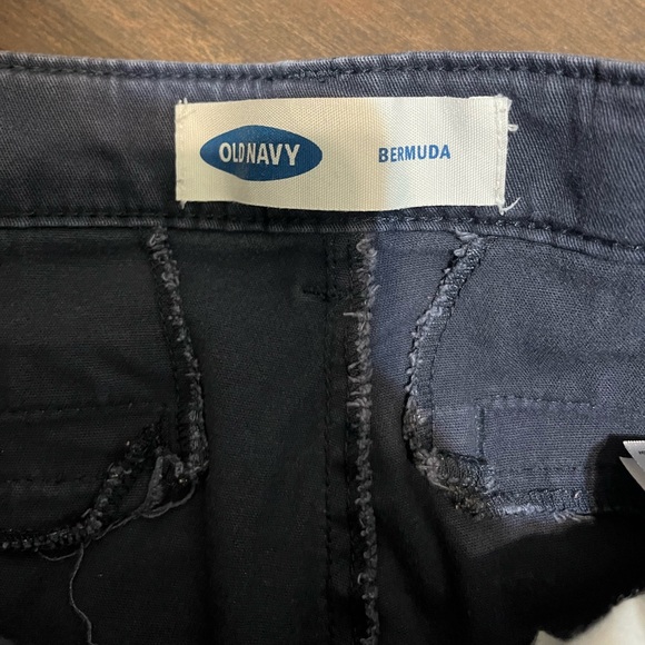 Old Navy Boy’s Khaki Shorts Size 12 Bermuda Dark School Uniform Blue 26” Waist - Picture 4 of 4